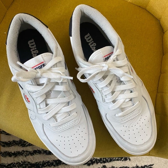 Like new Wilson pro staff 87 shoe - Picture 2 of 6